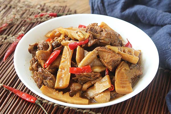 vịt kho măng - món ngon từ chân vịt