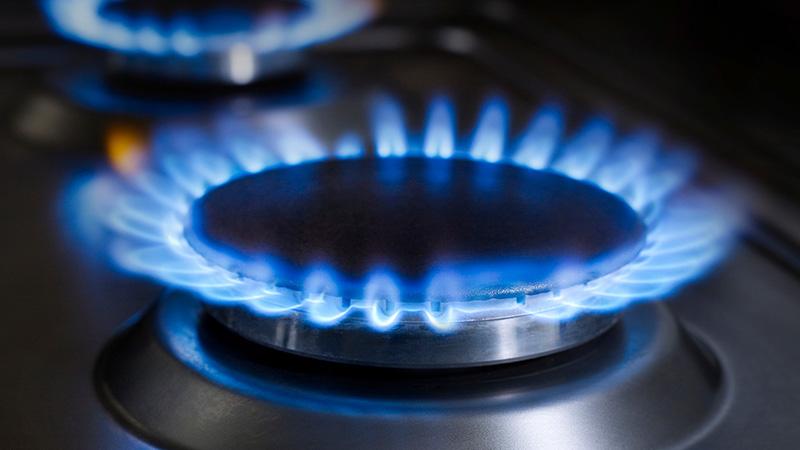 Bếp gas có hệ thống đánh lửa để tạo tia lửa